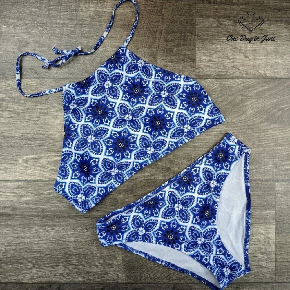 Ekouaer High Neck Halter Bikini Size S - Picture 3 of 3
